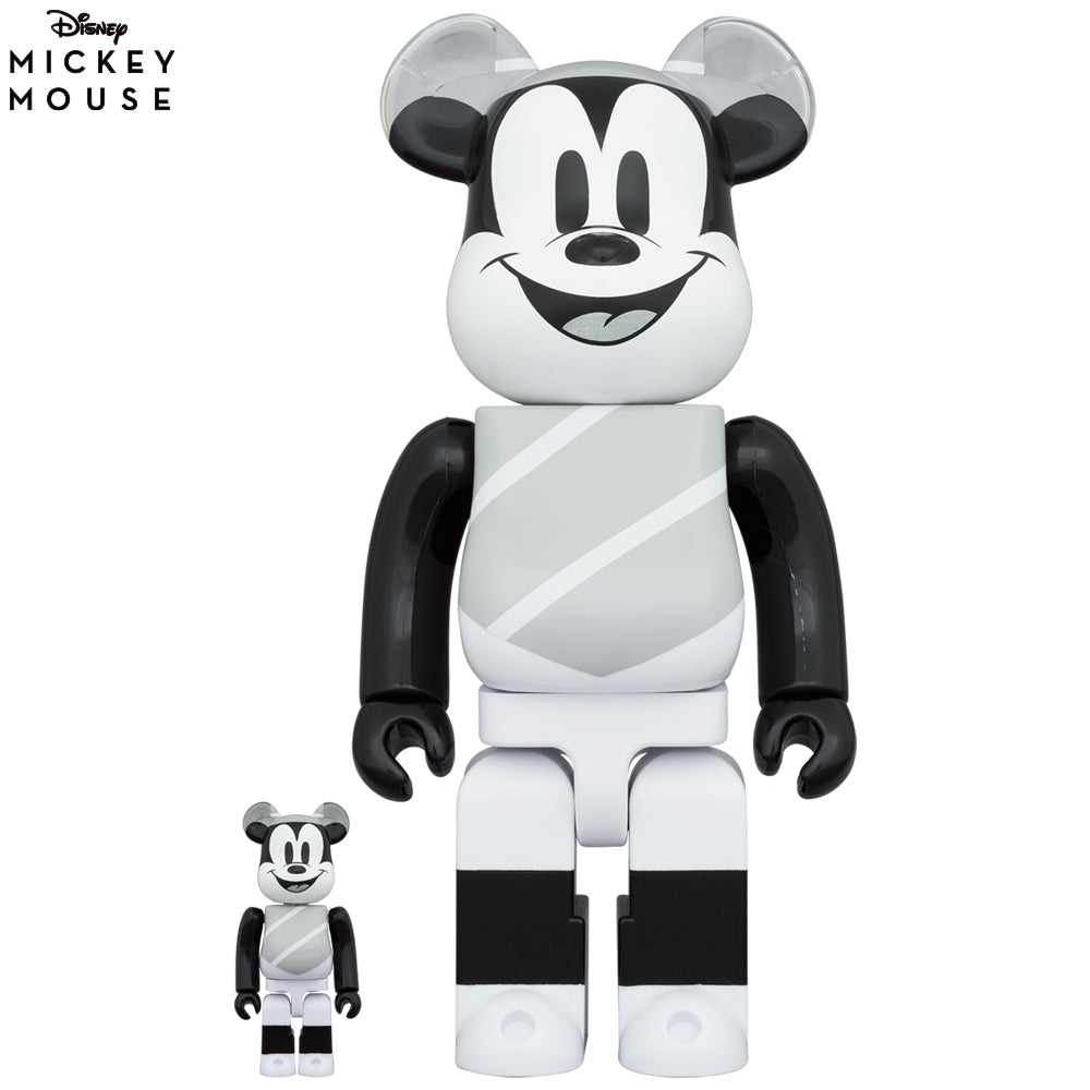 BE@RBRICK HAT AND PONCHO MICKEY 100％ & 400％