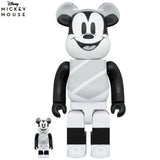 BE@RBRICK HAT AND PONCHO MICKEY 100% & 400%