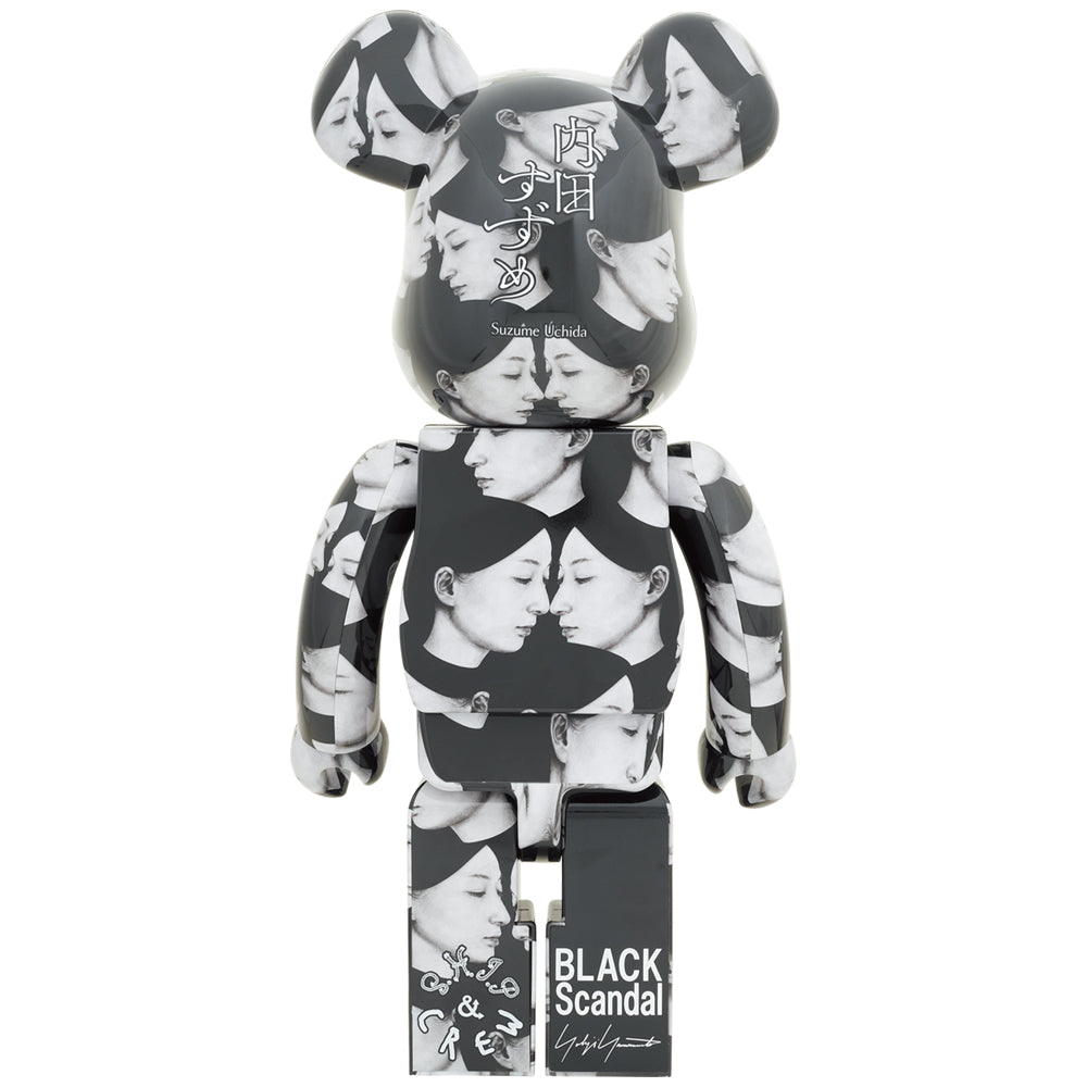 Hình ảnh chú gấu bearbrick tràn ngập Sài Gòn - Hà Nội