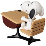 UDF PEANUTS SERIES 18 Snoopy with desk