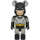 BE@RBRICK BATMAN (BATMAN: HUSH BLACK Ver.) 400％《Planned to be shipped in late June 2026 / Order period is until January 10》