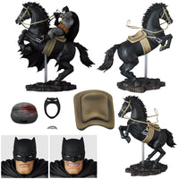 MAFEX BATMAN & HORSE (The Dark Knight Returns)